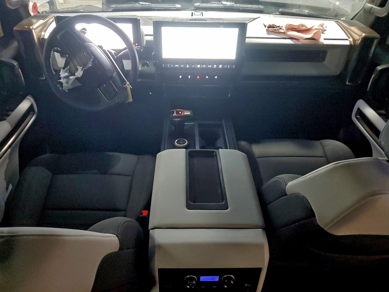 GMC Hummer Suv 2x Image 7