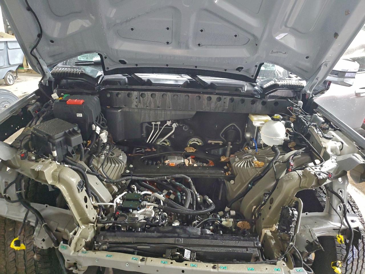 GMC Hummer Suv 2x Image 11