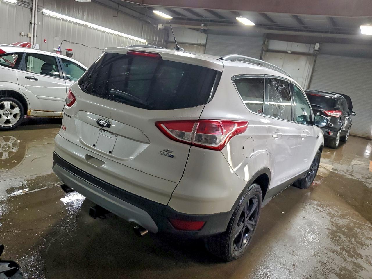 Ford Escape Se Image 11