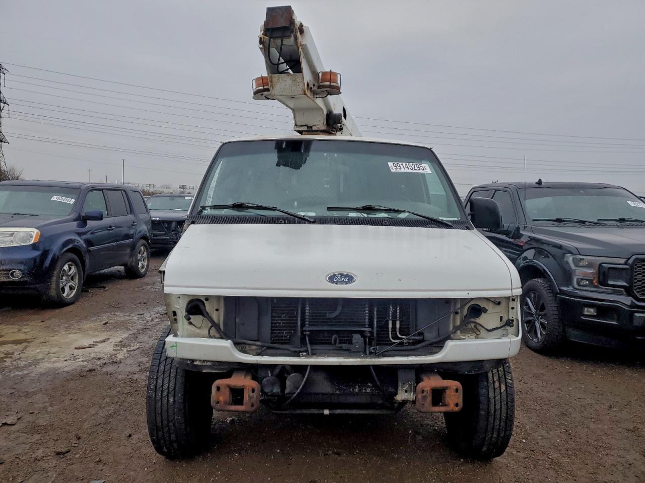Ford Econoline E350 Super Duty Van Image 9