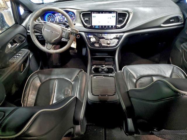 Chrysler Pacifica Limited Image 6