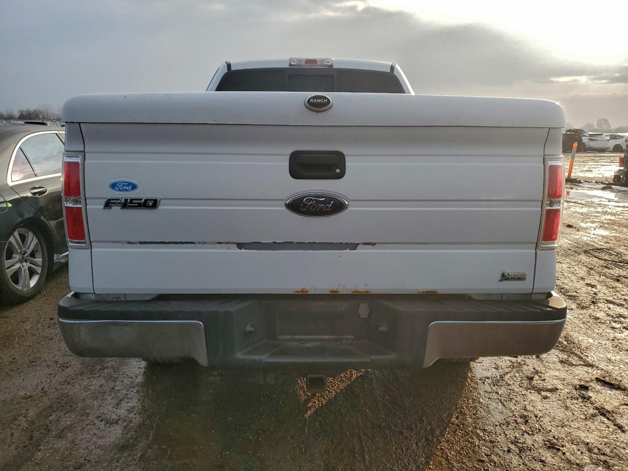 Ford F-150 Super Cab Image 6
