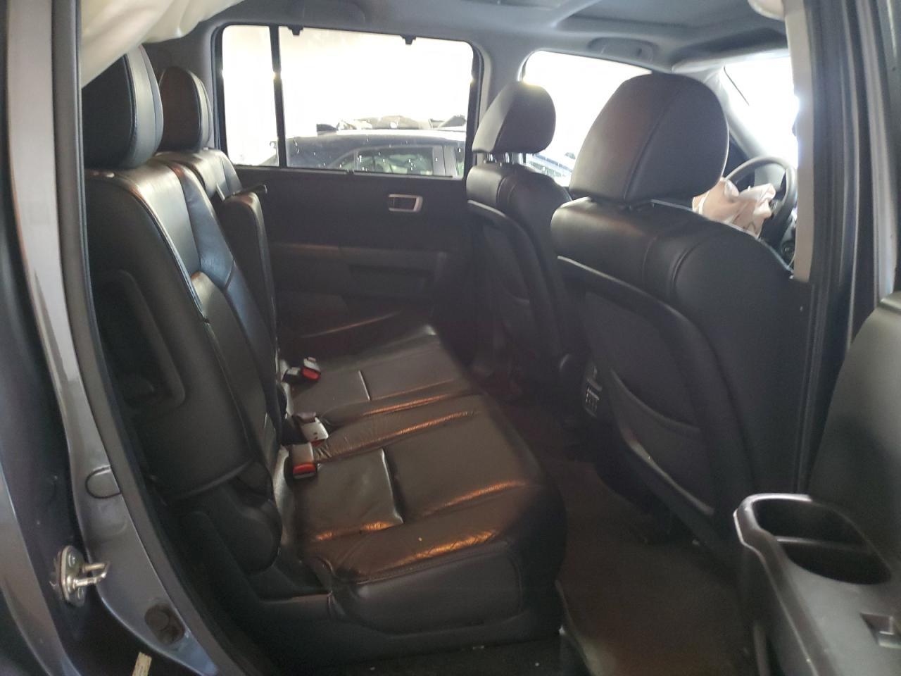 Honda Pilot Touring Image 12