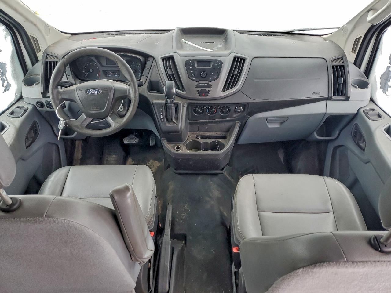 Ford Transit T-150 Image 10