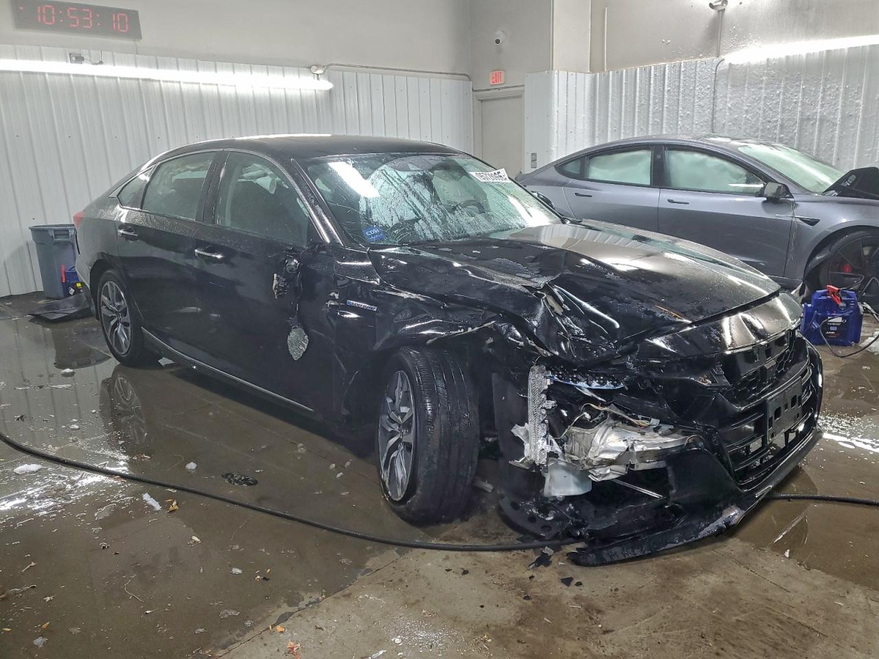 Honda Accord Touring Hybrid Image 3