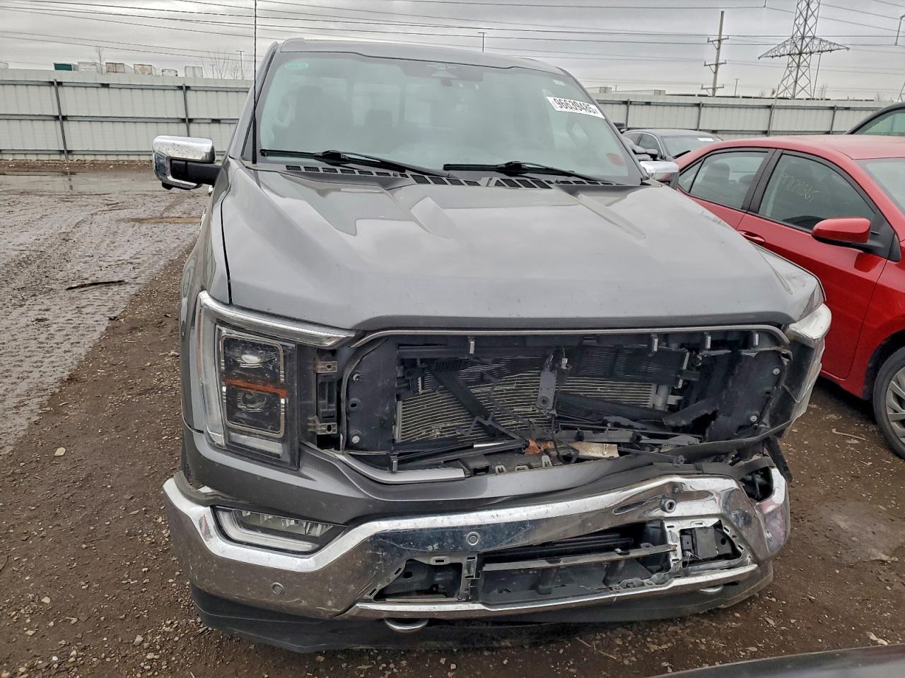 Ford F-150 Supercrew Image 2