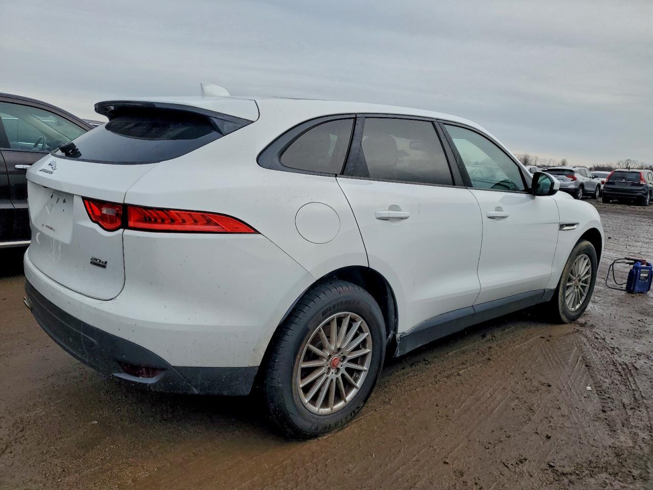 Jaguar F-PACE Image 12