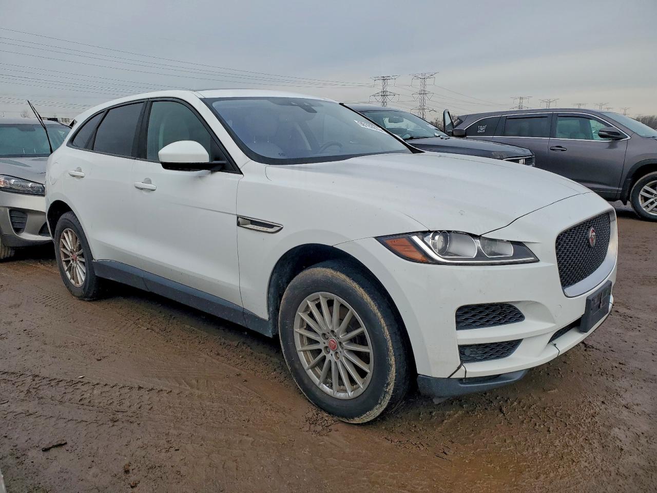 Jaguar F-PACE Image 9