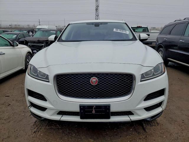 Jaguar F-PACE Image 6