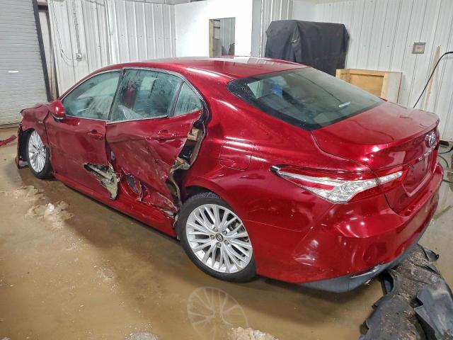 Toyota Camry Hybrid Image 3