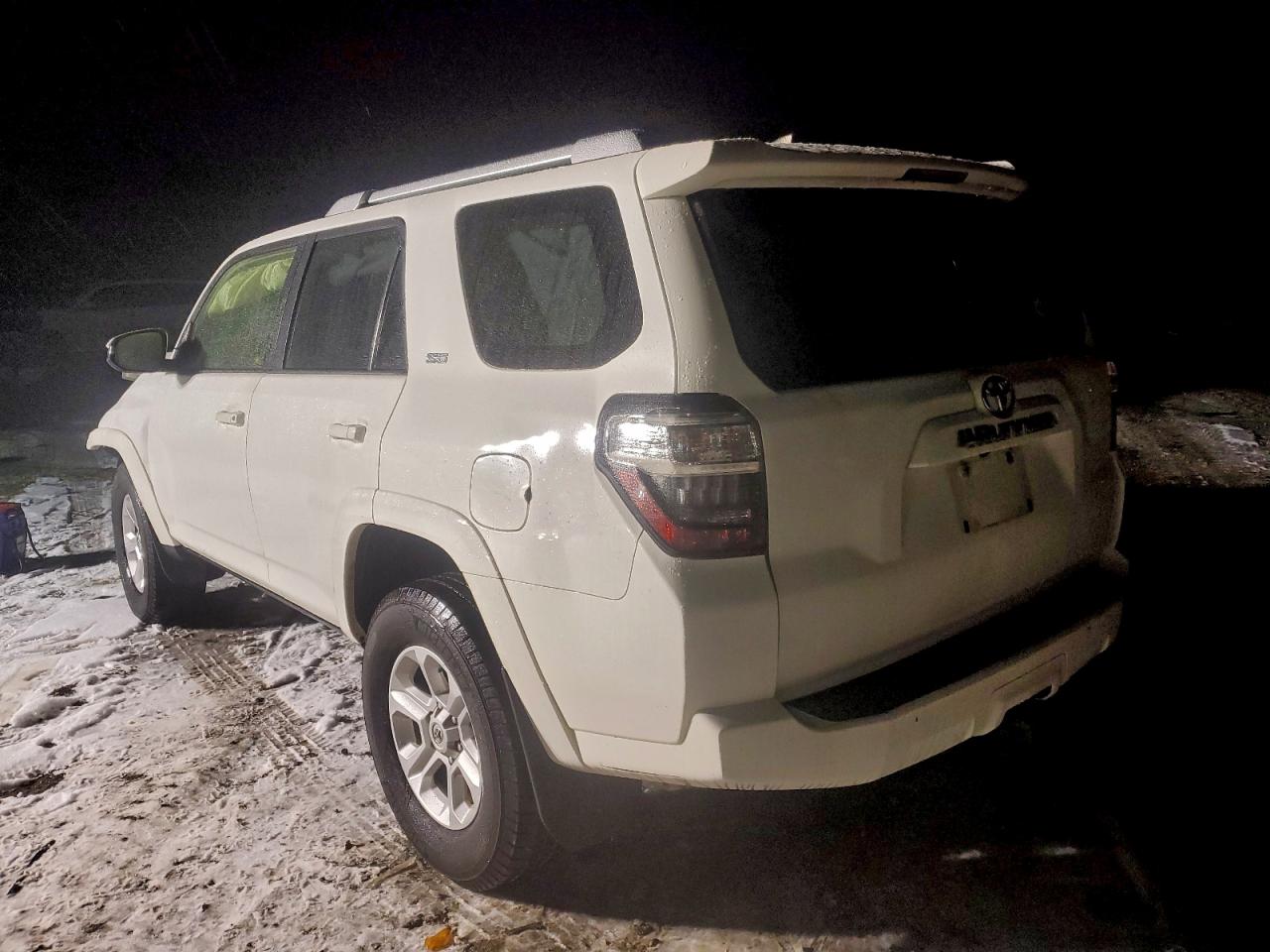 Toyota 4Runner Sr5/sr5 Premium Image 4