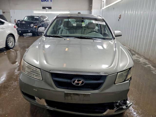 Hyundai SONATA Gls Image 4