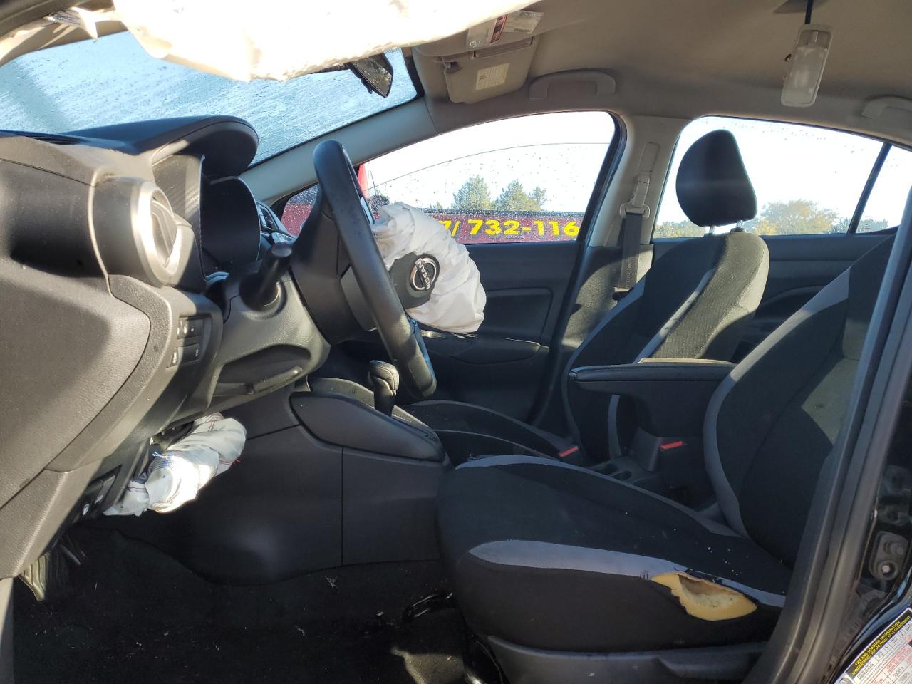 Nissan Versa S Image 9