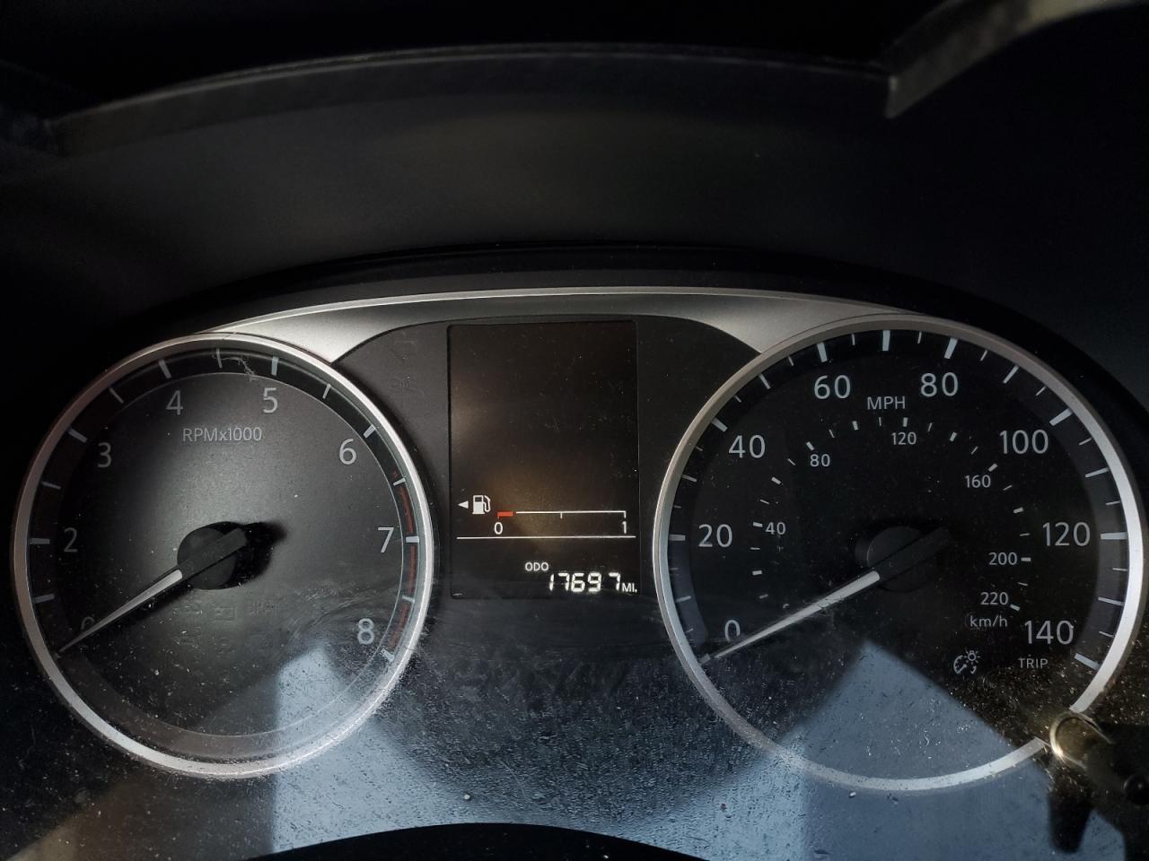 Nissan Versa S Image 6