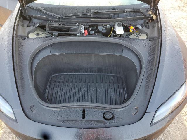 Tesla Model 3 Image 6