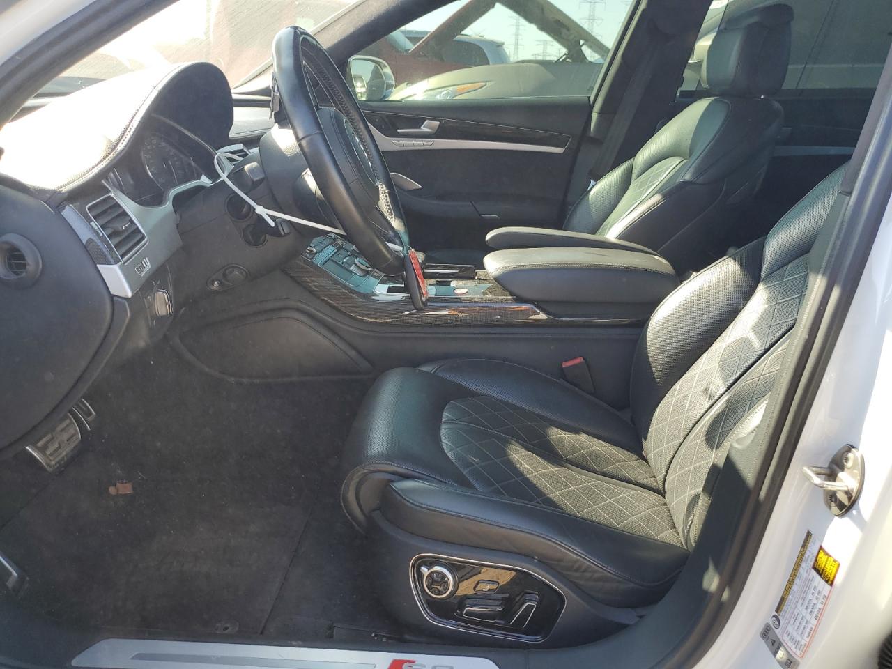 Audi S8 Quattro Image 7