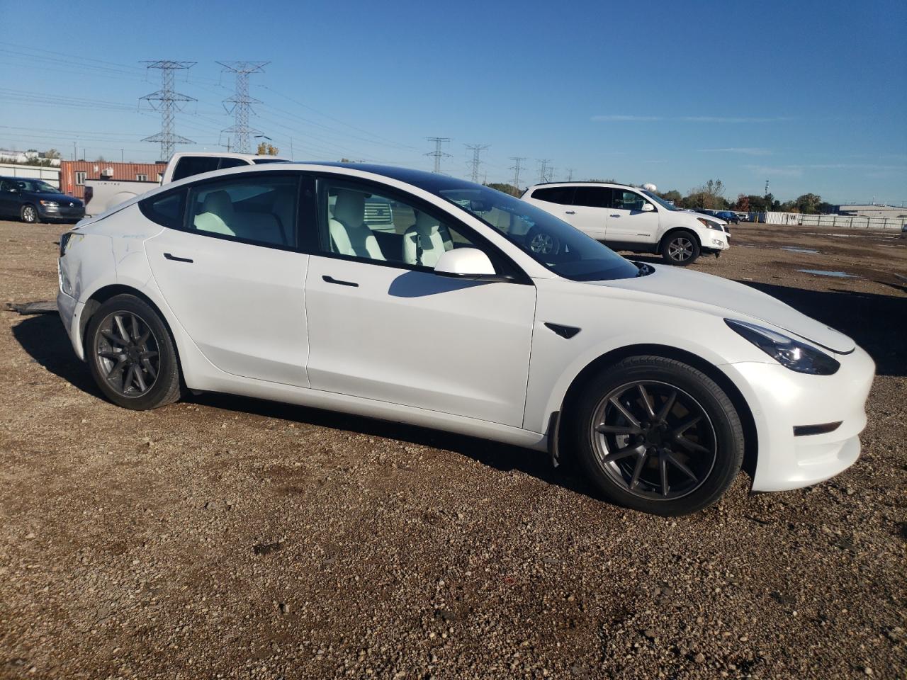 Tesla Model 3 Image 3