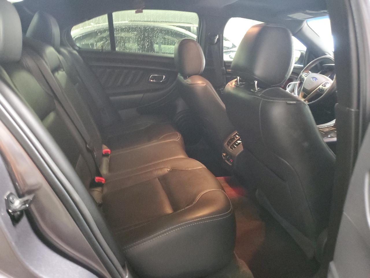 Ford Taurus Limited Image 2