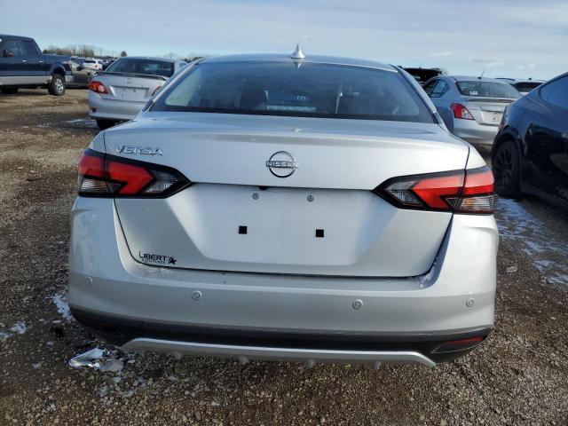 Nissan Versa Sv Image 6