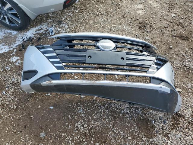 Nissan Versa Sv Image 7