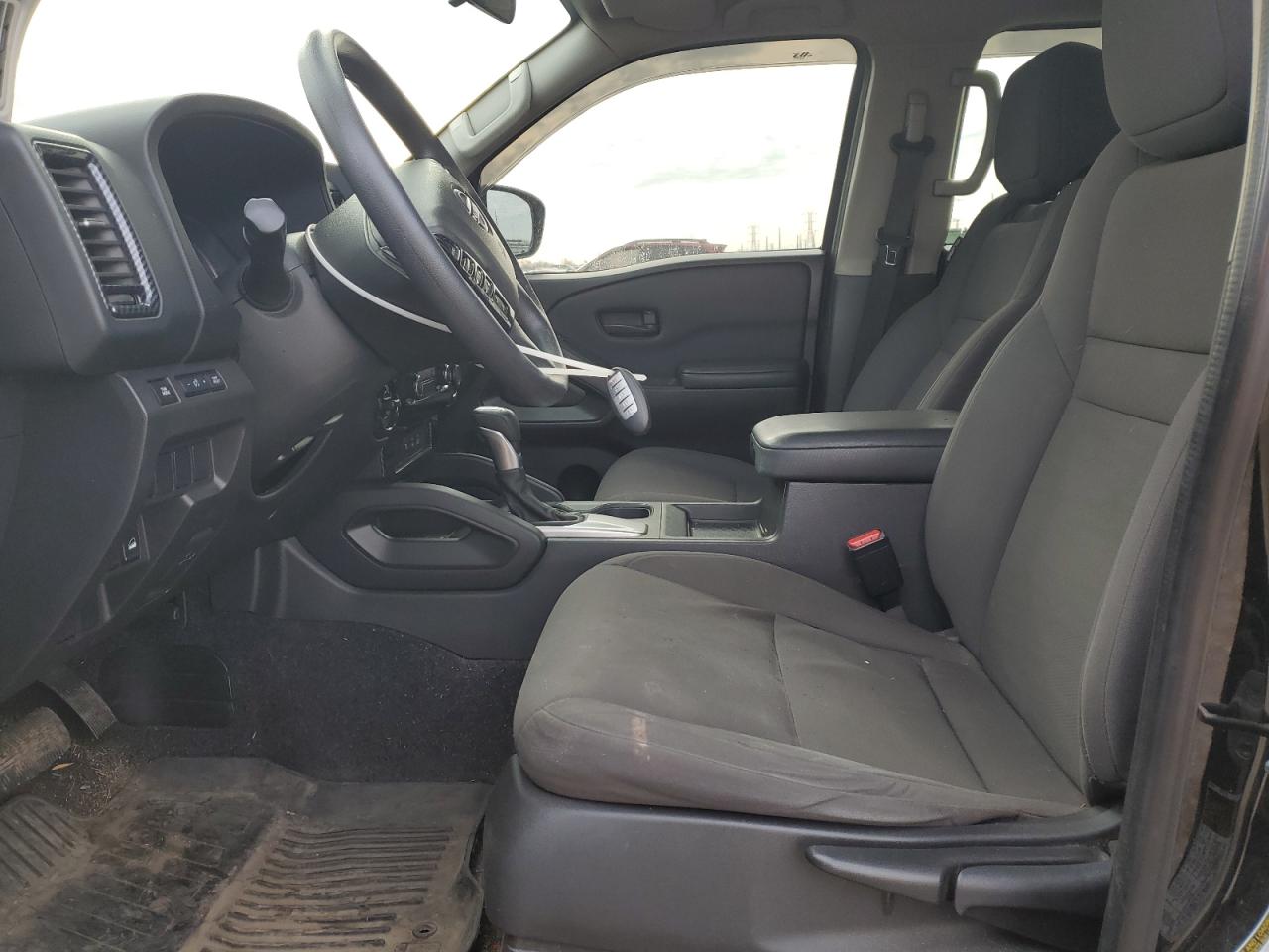 Nissan Frontier S Image 4