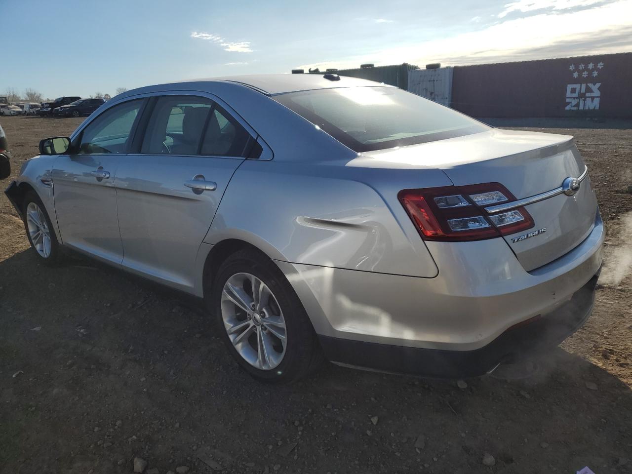 Ford Taurus Se Image 4