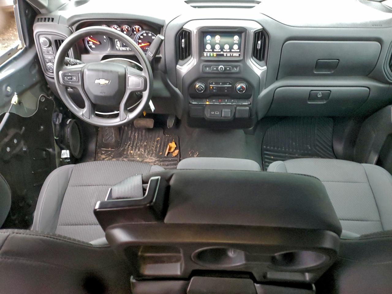 Chevrolet Silverado K1500 Custom Image 2