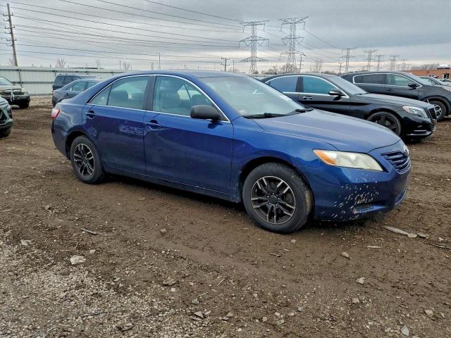 Toyota Camry Base Image 4