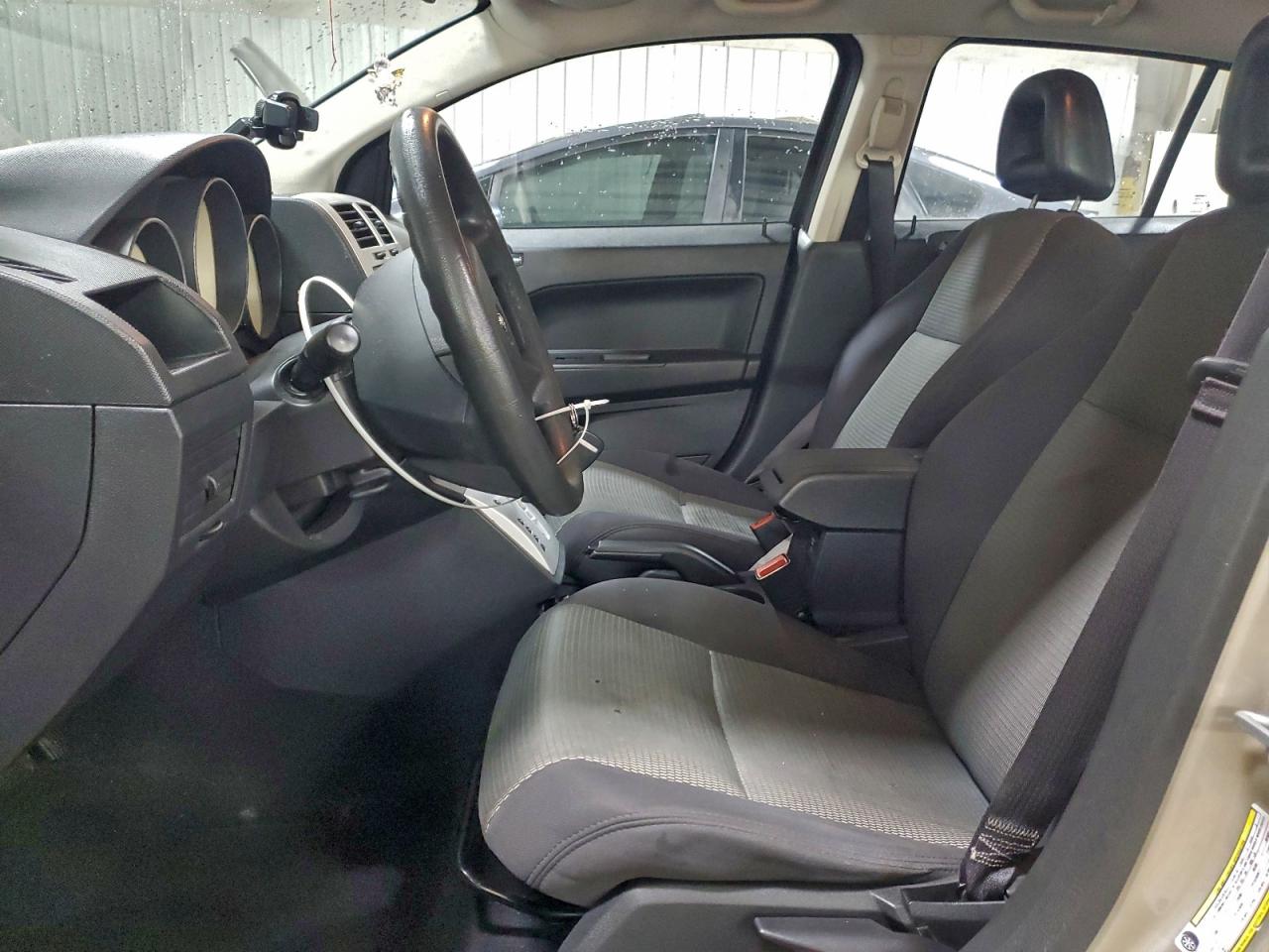 Dodge Caliber Sxt Image 5