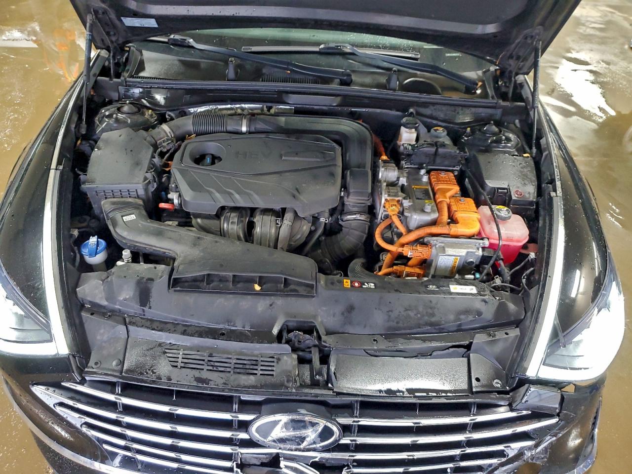 Hyundai SONATA Hybrid Image 4