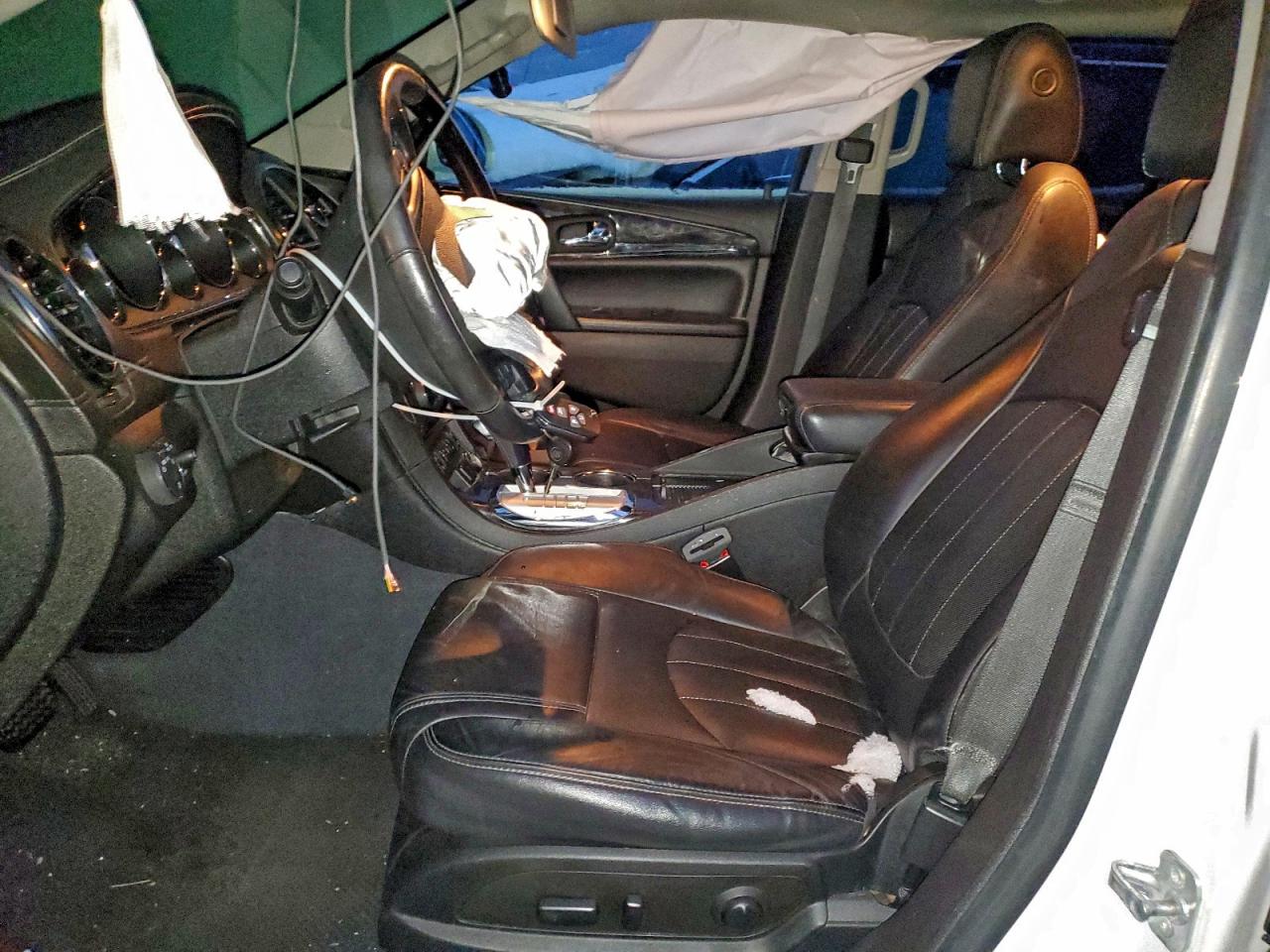 Buick Enclave Image 7