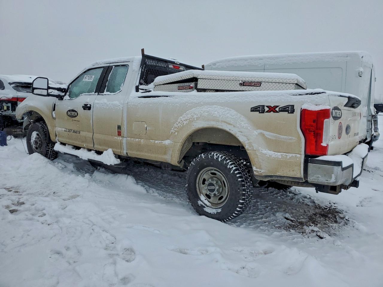 Ford F-250 Super Duty Image 2