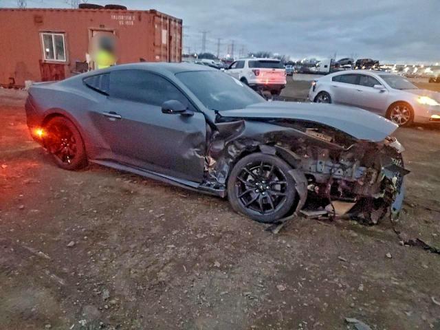 Ford Mustang Image 4