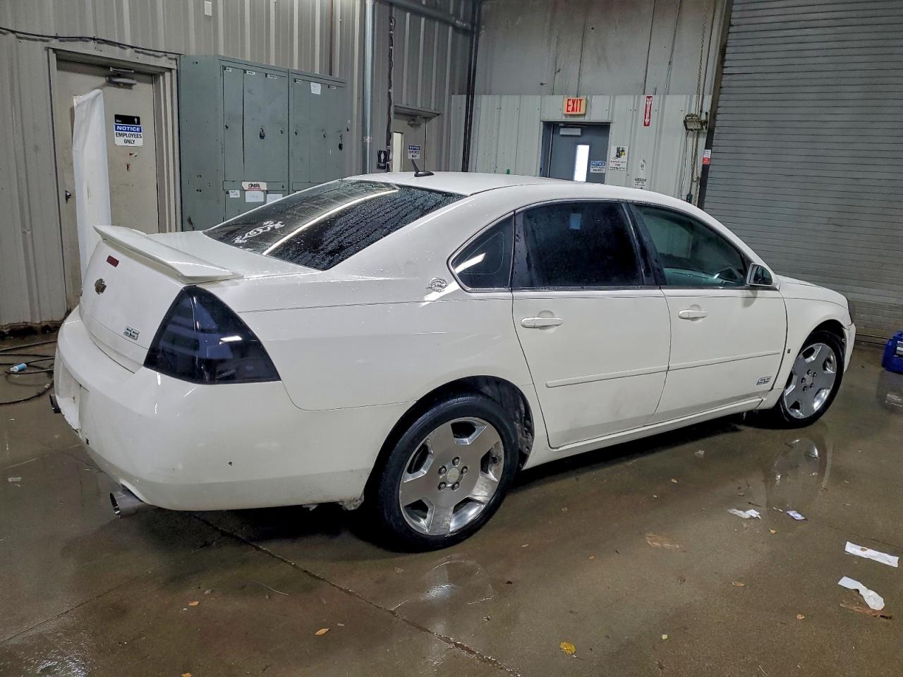 Chevrolet Impala Super Sport Image 4