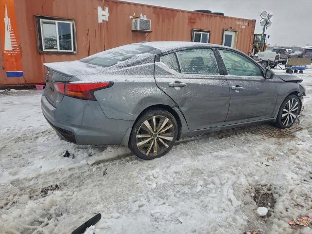 Nissan Altima Sr Image 3