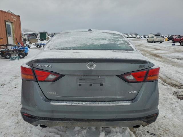 Nissan Altima Sr Image 7