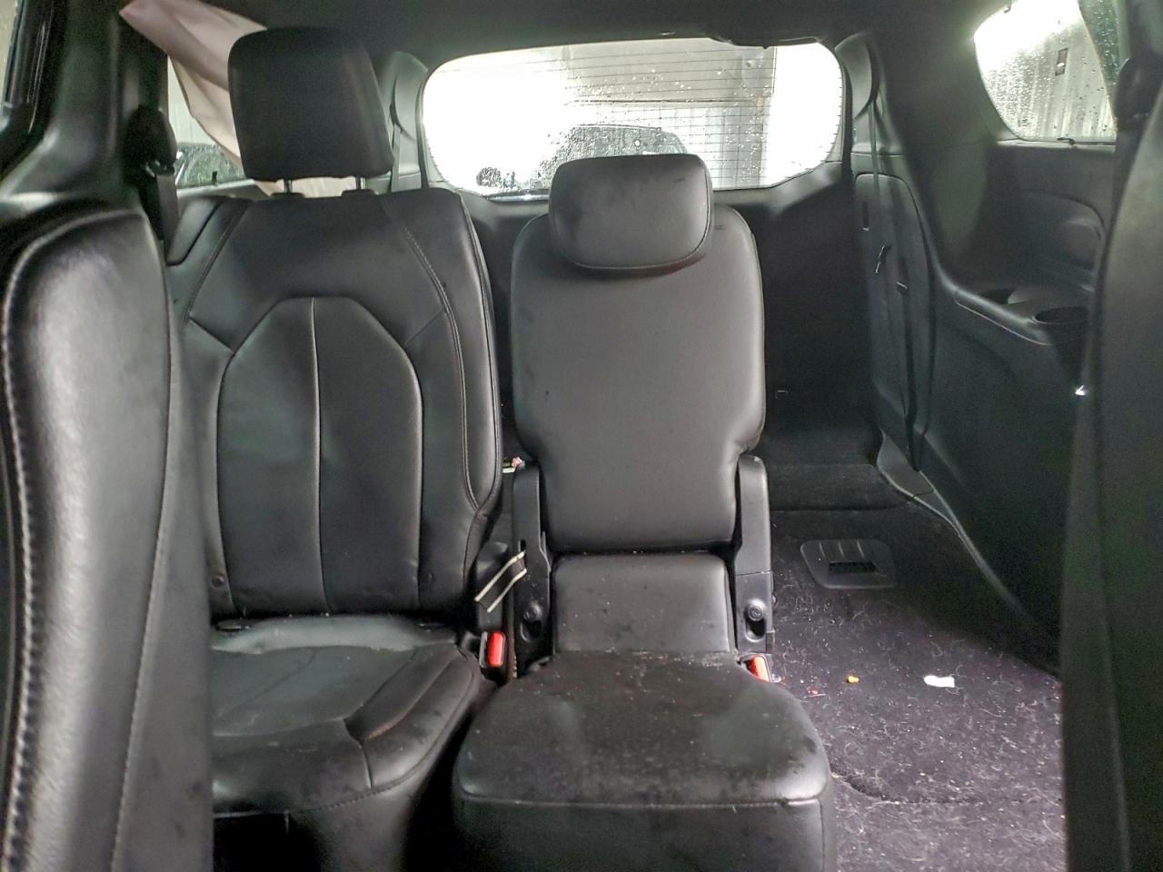 Chrysler Pacifica Touring L Plus Image 11