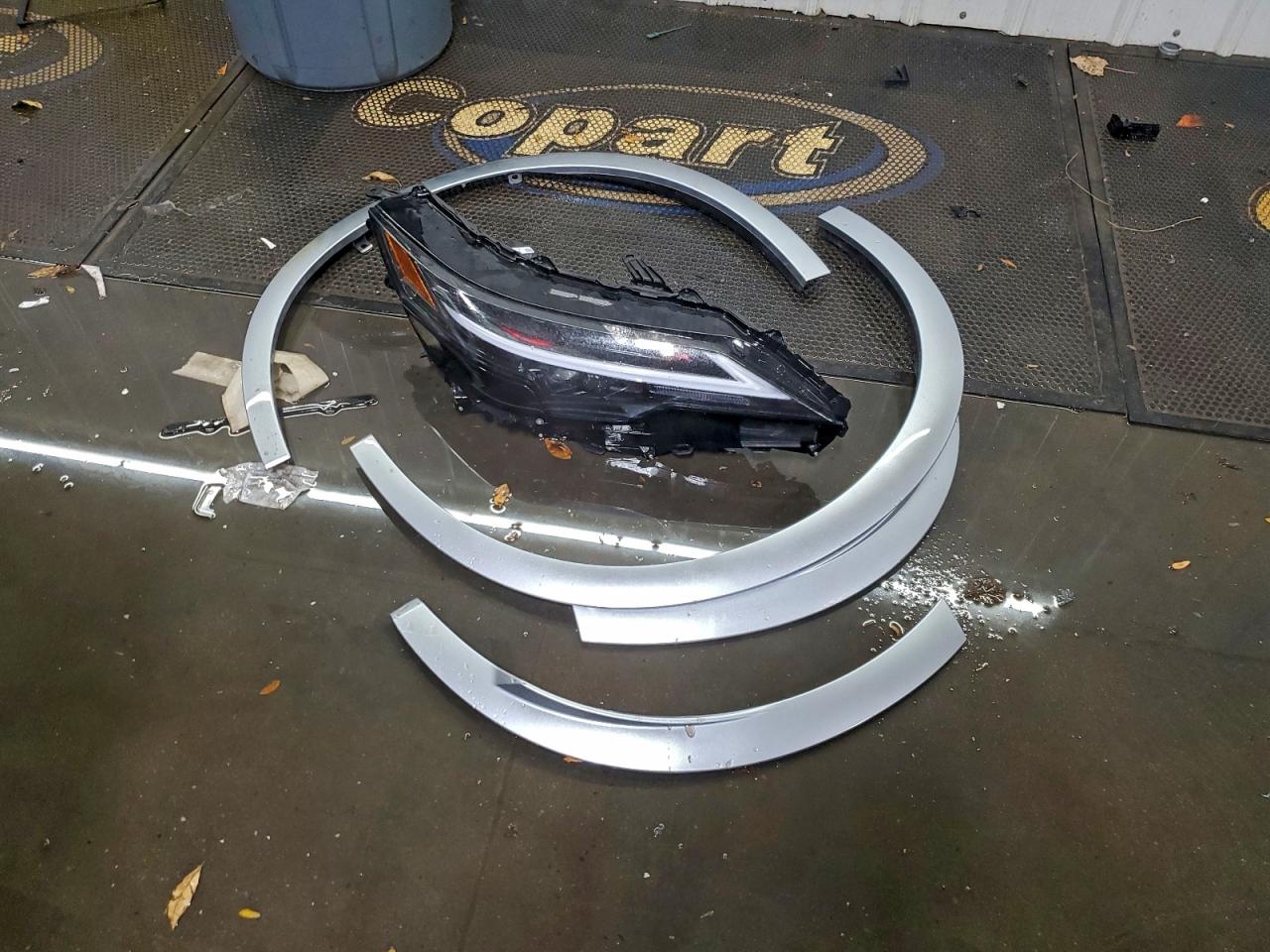 Lexus RX 350 Base Image 9