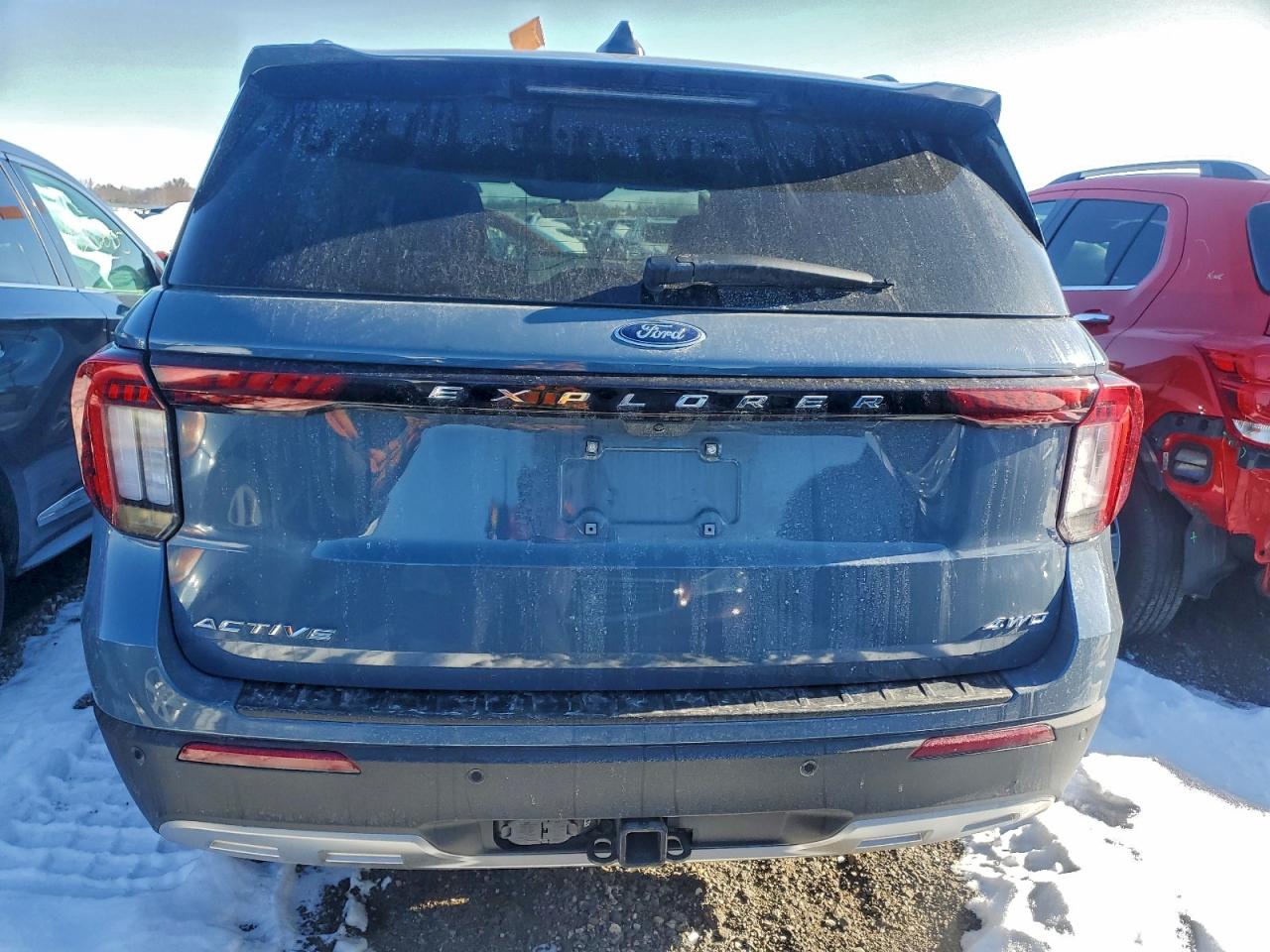 Ford Explorer Active Image 13