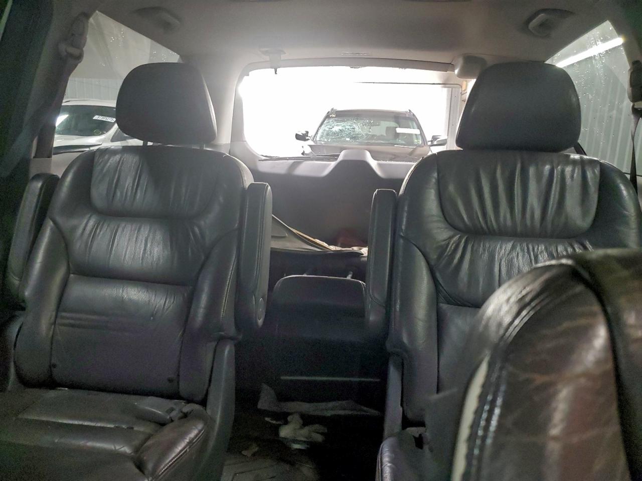 Honda Odyssey Touring Image 12