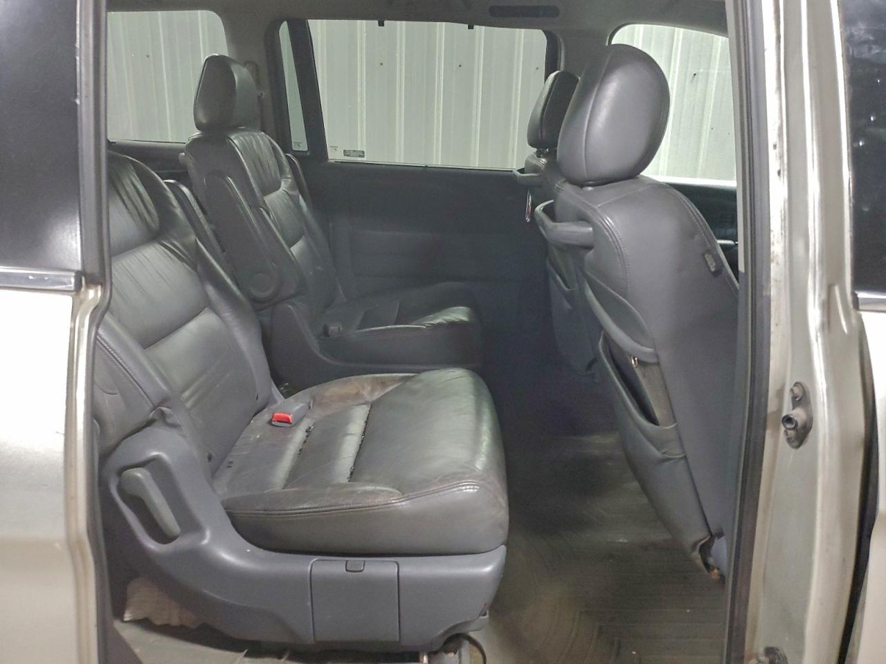 Honda Odyssey Touring Image 7