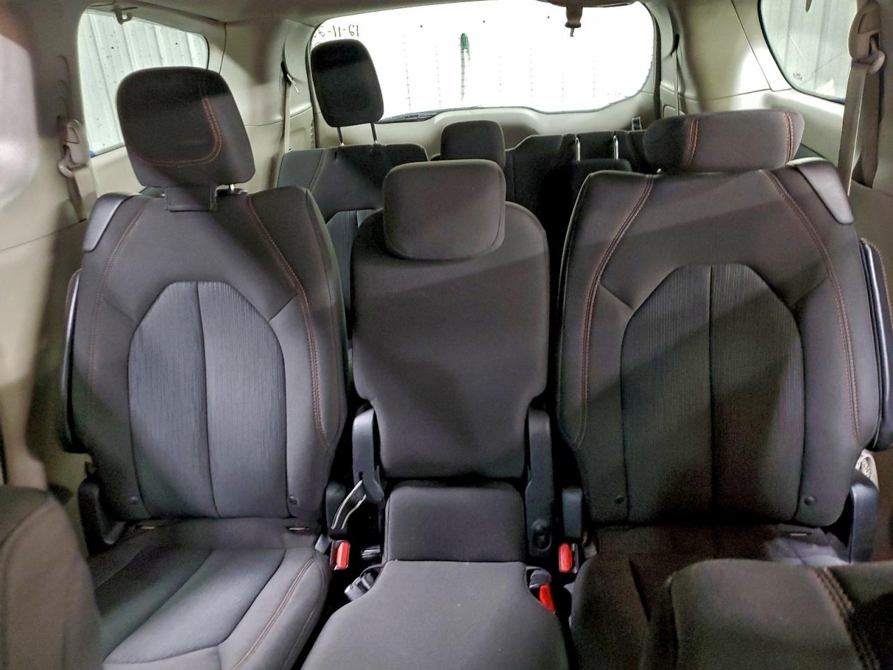 Chrysler Pacifica Lx Image 7