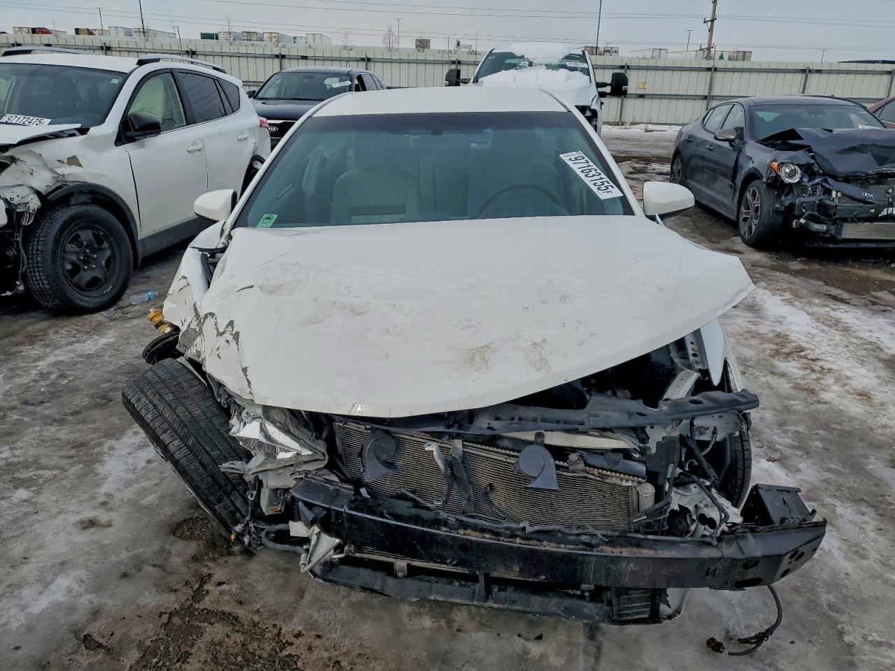 Toyota Camry L Image 4