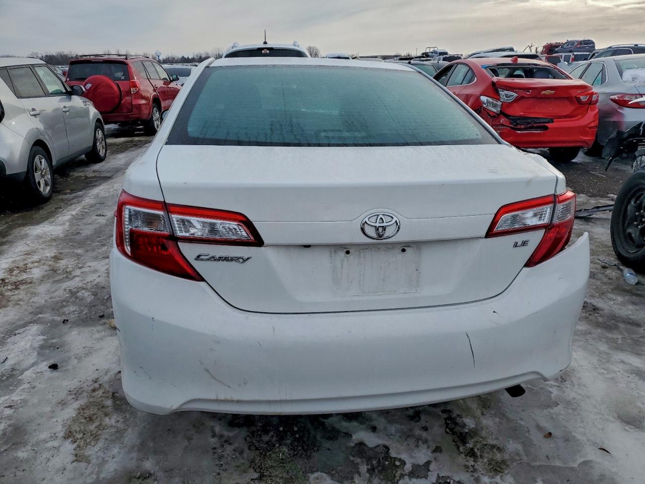 Toyota Camry L Image 6