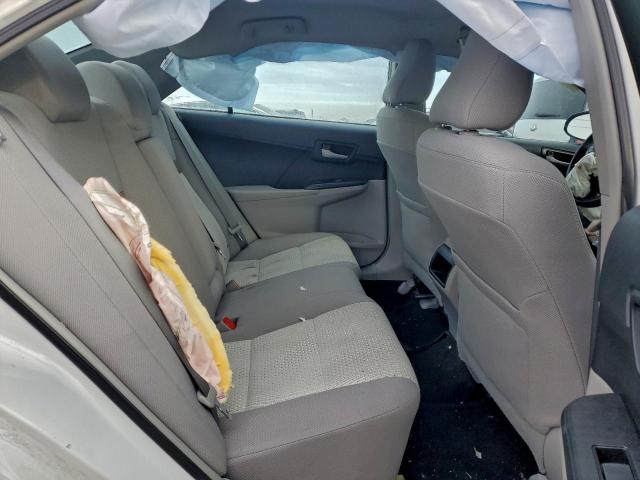 Toyota Camry L Image 11