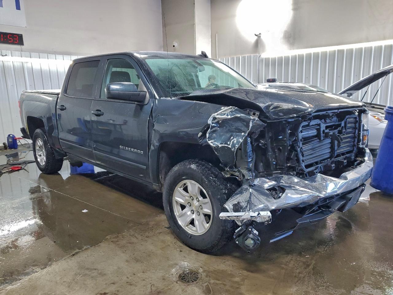 Chevrolet Silverado K1500 Lt Image 3