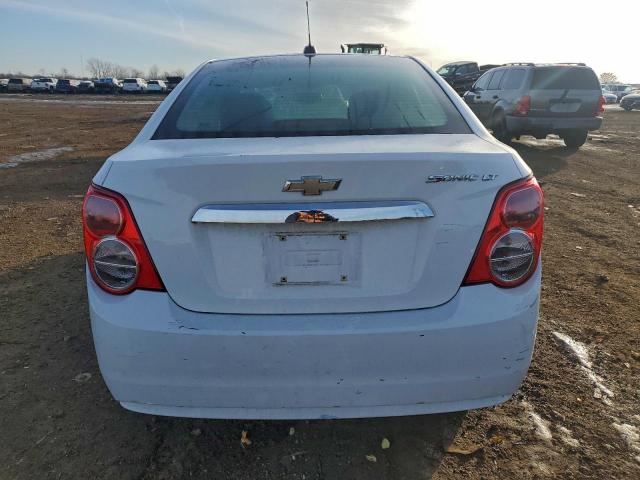 Chevrolet Sonic Lt Image 10