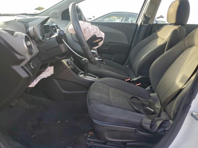 Chevrolet Sonic Lt Image 3