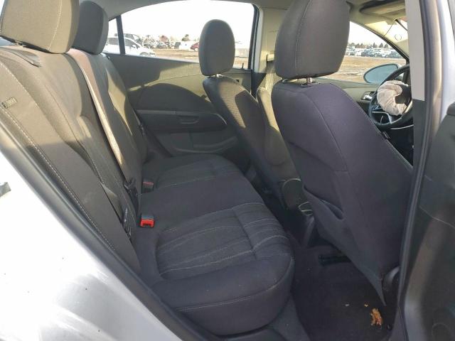Chevrolet Sonic Lt Image 11