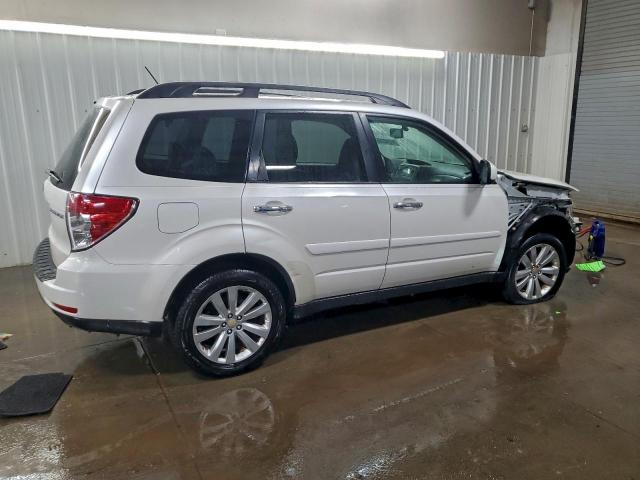 Subaru Forester 2.5x Premium Image 11